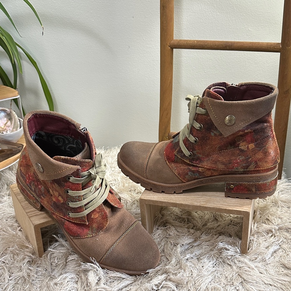 Spring Step Shoes L'Artiste
Serna Women's Side Zip Boots Size 40